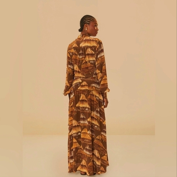 Farm Rio Malocas Long Sleeve Midi Dress Malocas Beige Medium NWT - Picture 2 of 11